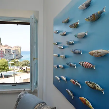 Sunny With Sea View - One Bedroom With Sea View